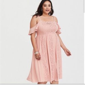 Torrid blush pink off shoulder lace fit and flare midi
blush pink sundress Used